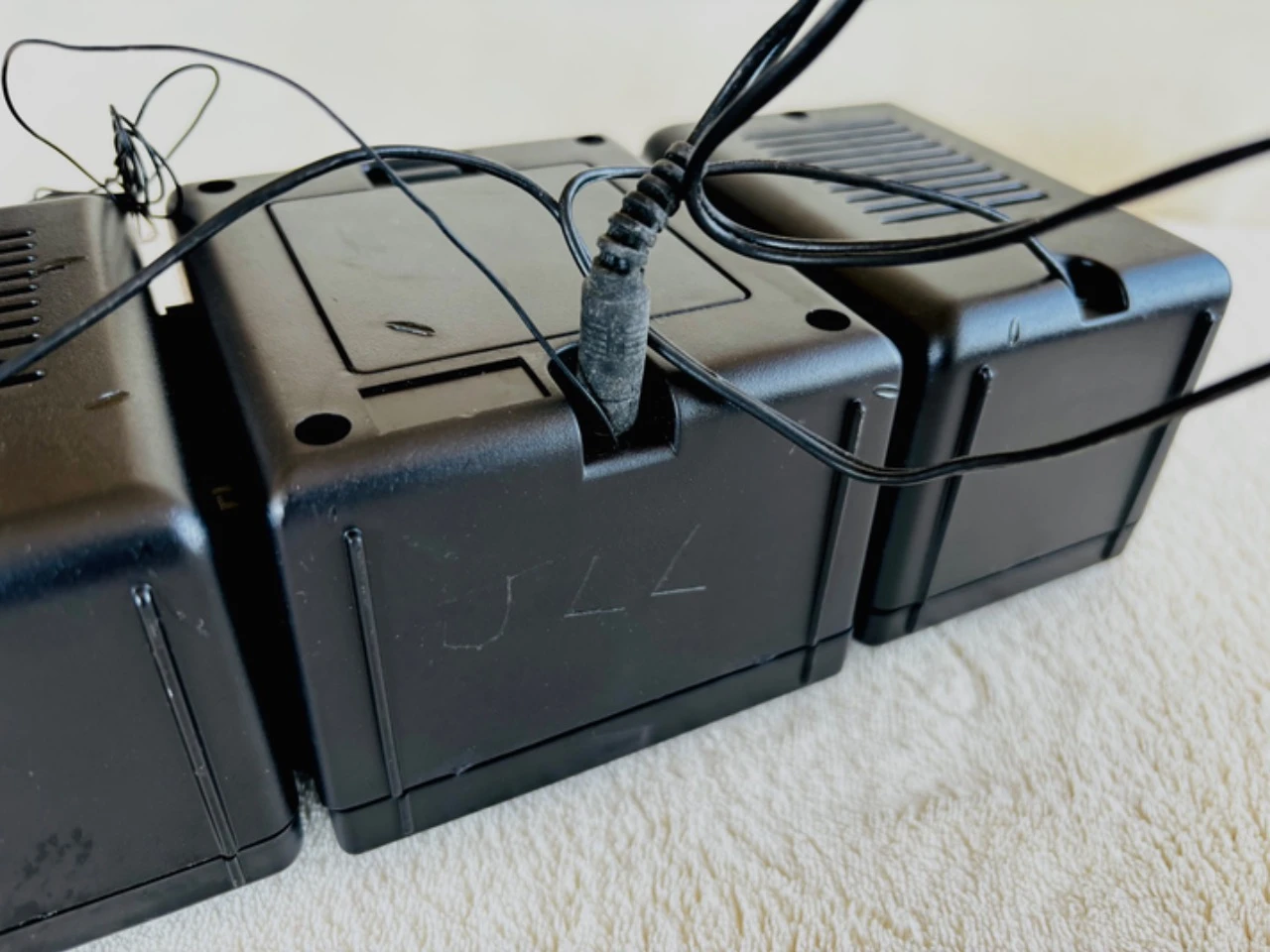 Mini Rádio, vintage, preto, a pilhas – photo 3